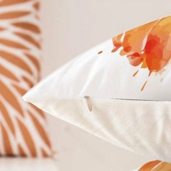 🎃HOST PICK🎃SPECIAL EDITION: MINNIE MOUSE THROW PILLOW SET OF 2 OR INDIVIDUAL - Picture 3 of 4